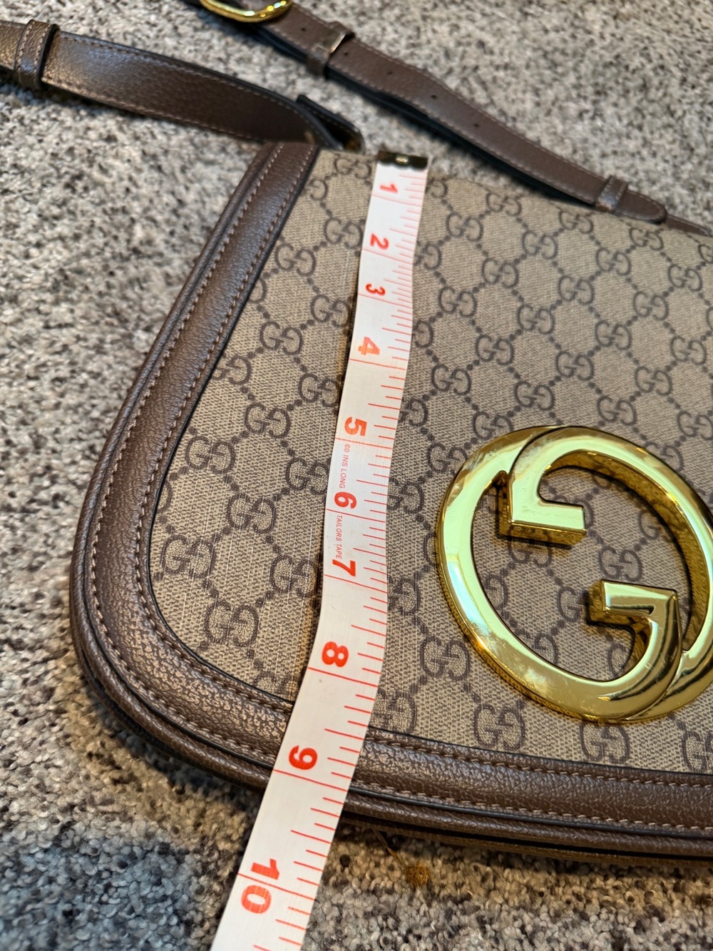 Gucci Brown GG Supreme Shoulder Bag with Gold Double G - Picture 3 of 15